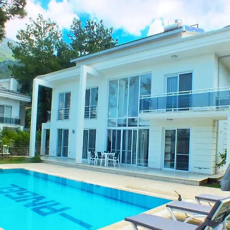 ölüdeniz Ovacık Villa